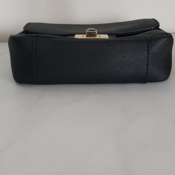 Juicy Couture Crossbody Pouch - Picture 4 of 7